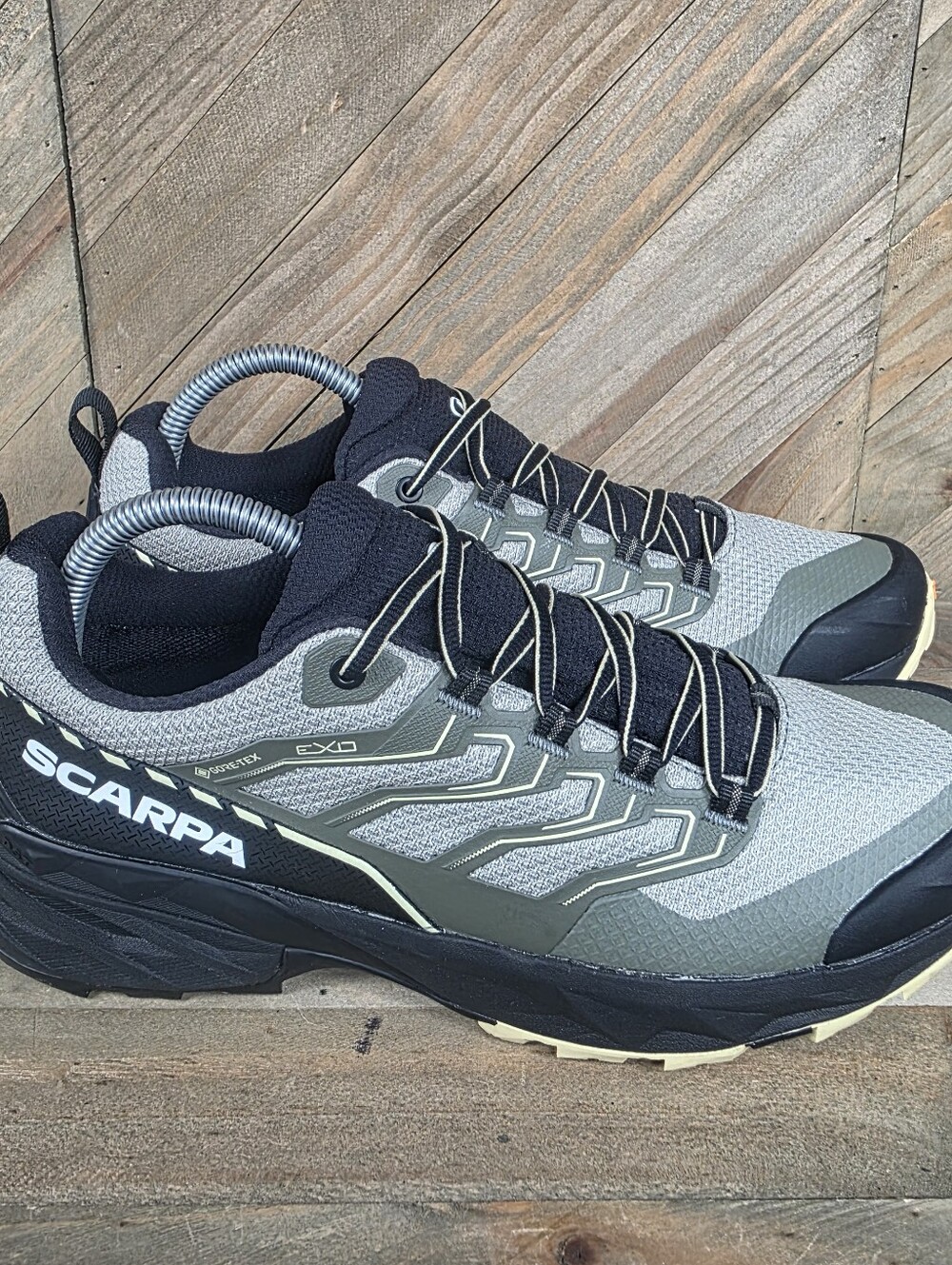 Scarpa Rush 2 GTX Womens Athletic Outdoor Hiking Shoes Size 9.5 Green Black